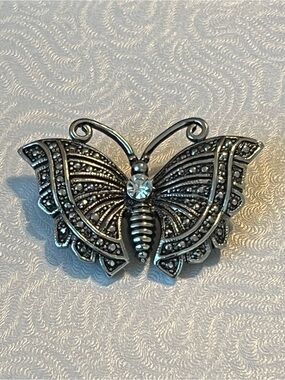 VINTAGE MARCASITE & SILVER BUTTERFLY Brooch